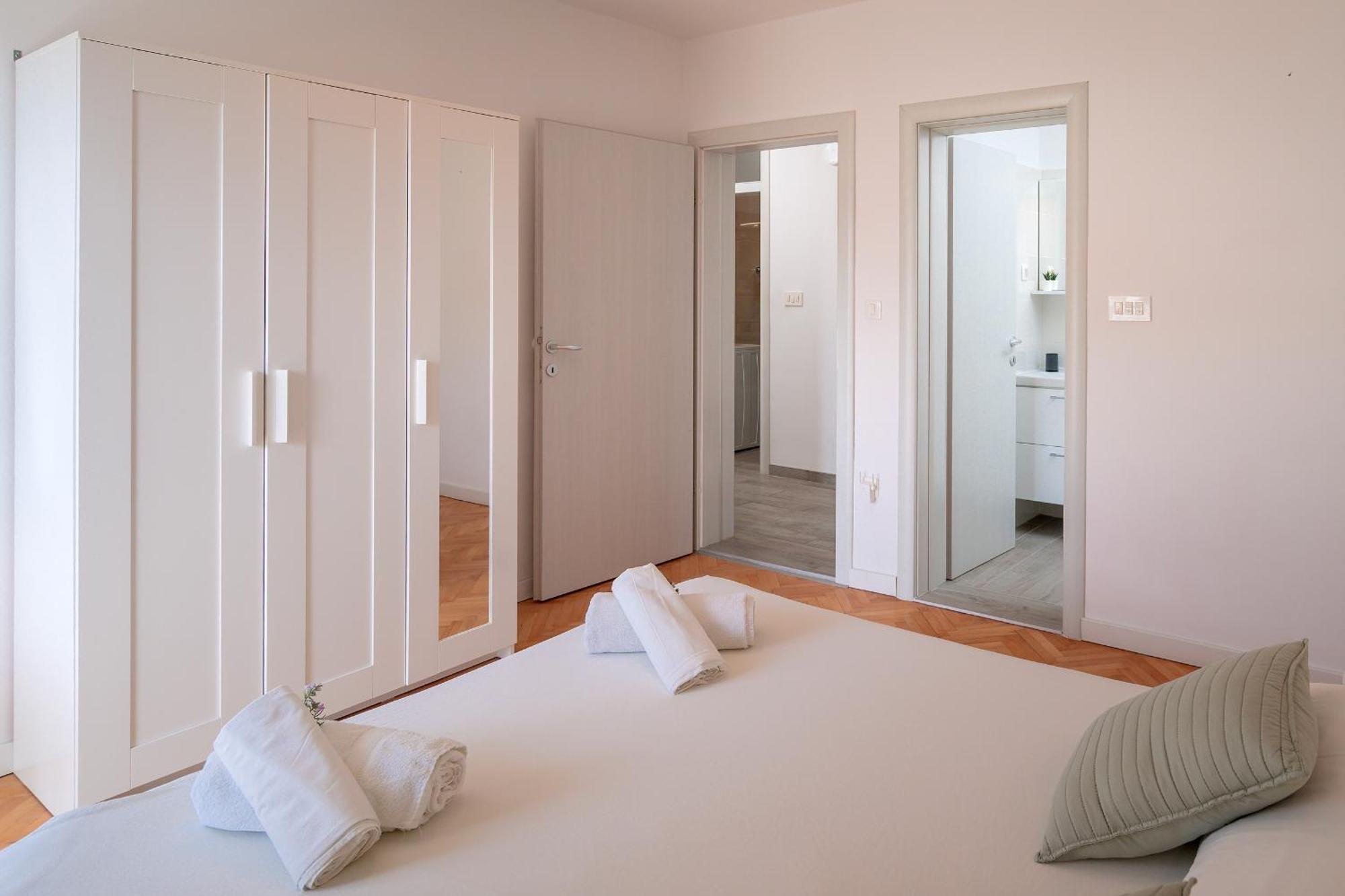 Apartments Lucic Hvar Town Extérieur photo